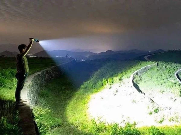 Linterna Táctica Militar | Luz Láser 40x Potencia